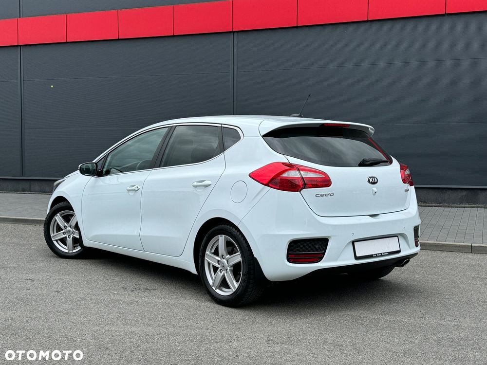 Kia Ceed 1.4 L Business Line - 3