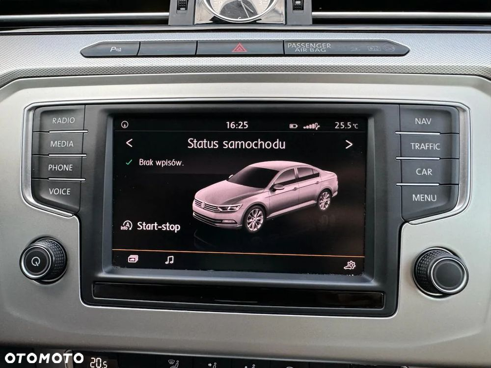 Volkswagen Passat 2.0 TDI BMT Trendline - 17