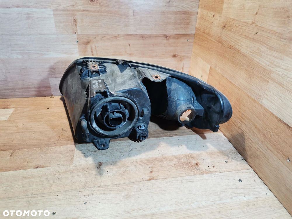 LAMPA REFLEKTOR PRAWY LAMPA PRZÓD EU CHRYSLER VOYAGER IV 04857700AB - 8