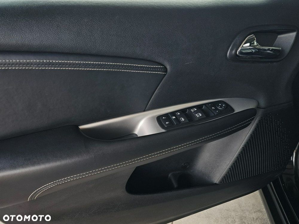 Fiat Freemont 2.0 Multijet 16V DPF Automatik Allrad Black Code - 12