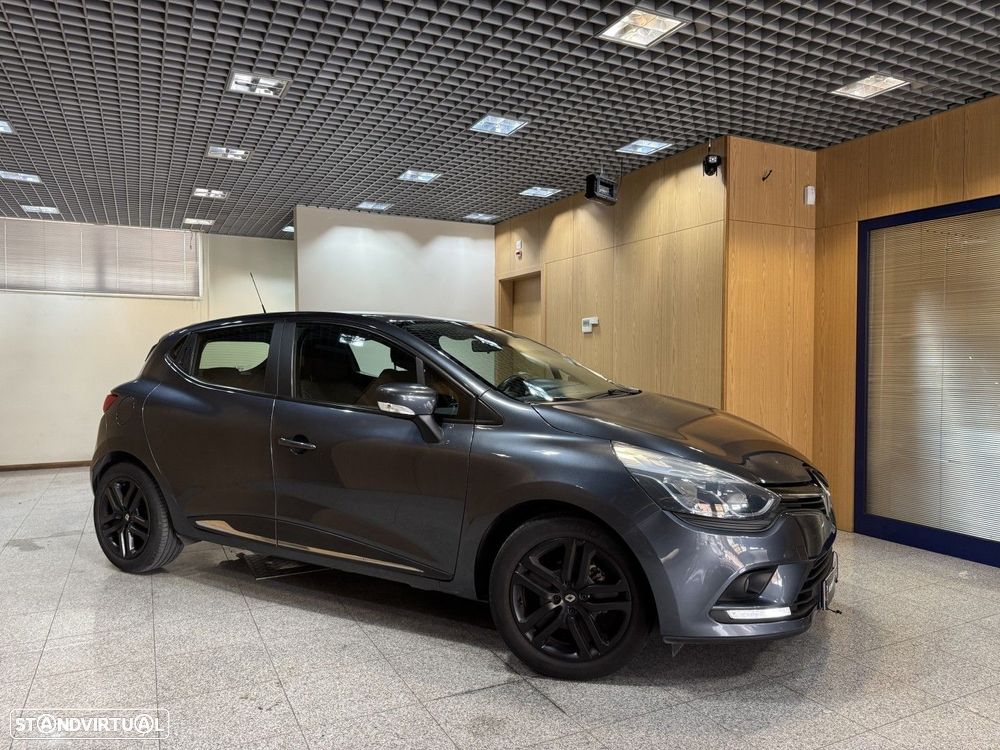 Renault Clio 1.5 dCi Comfort - 4