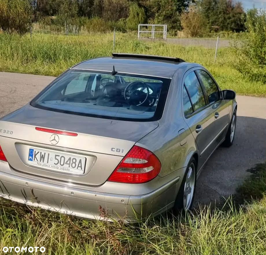 Mercedes-Benz Klasa E 320 CDI T Avantgarde - 3