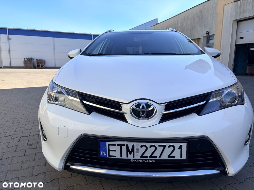 Toyota Auris 1.6 Premium - 5