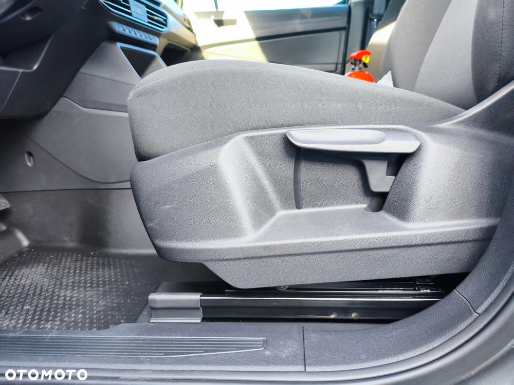 Ford Transit Connect - 16