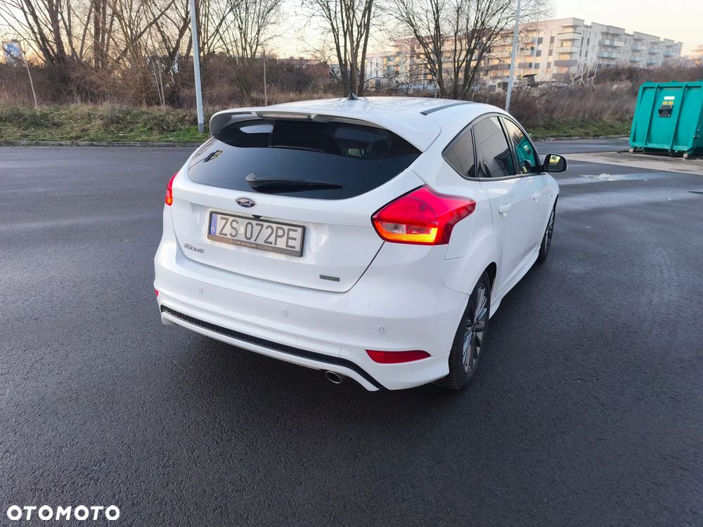 Ford Focus 1.5 EcoBoost ST-Line ASS - 4