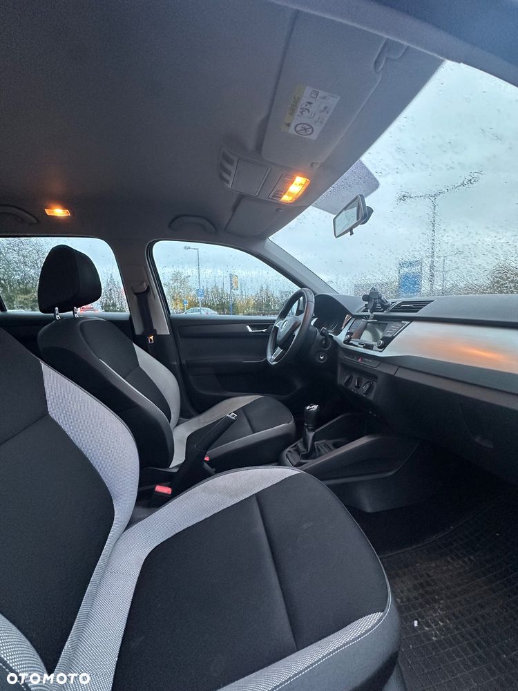 Skoda Fabia - 12
