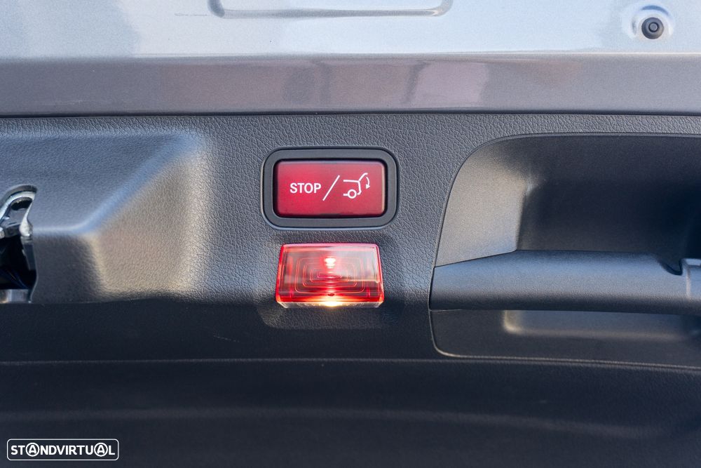 Mercedes-Benz CLA 180 7G-DCT AMG Line - 15