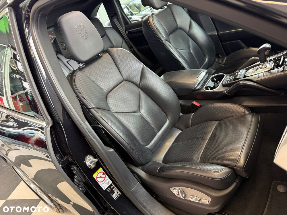 Porsche Cayenne - 17