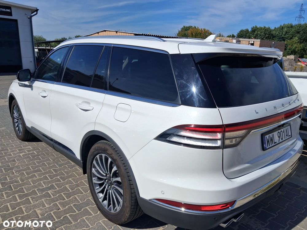 Lincoln Aviator - 16