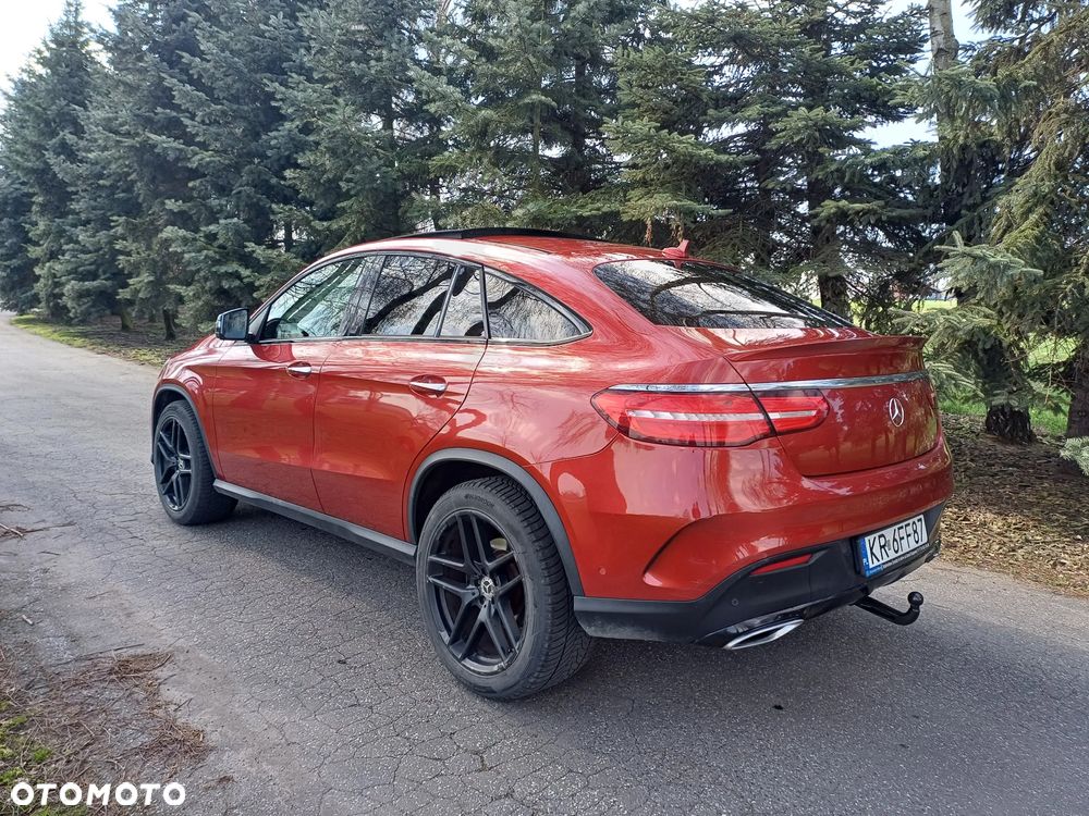 Mercedes-Benz GLE - 32