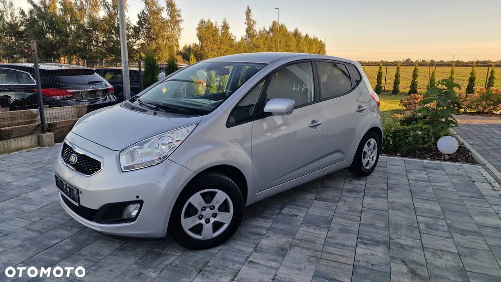 Kia Venga - 6