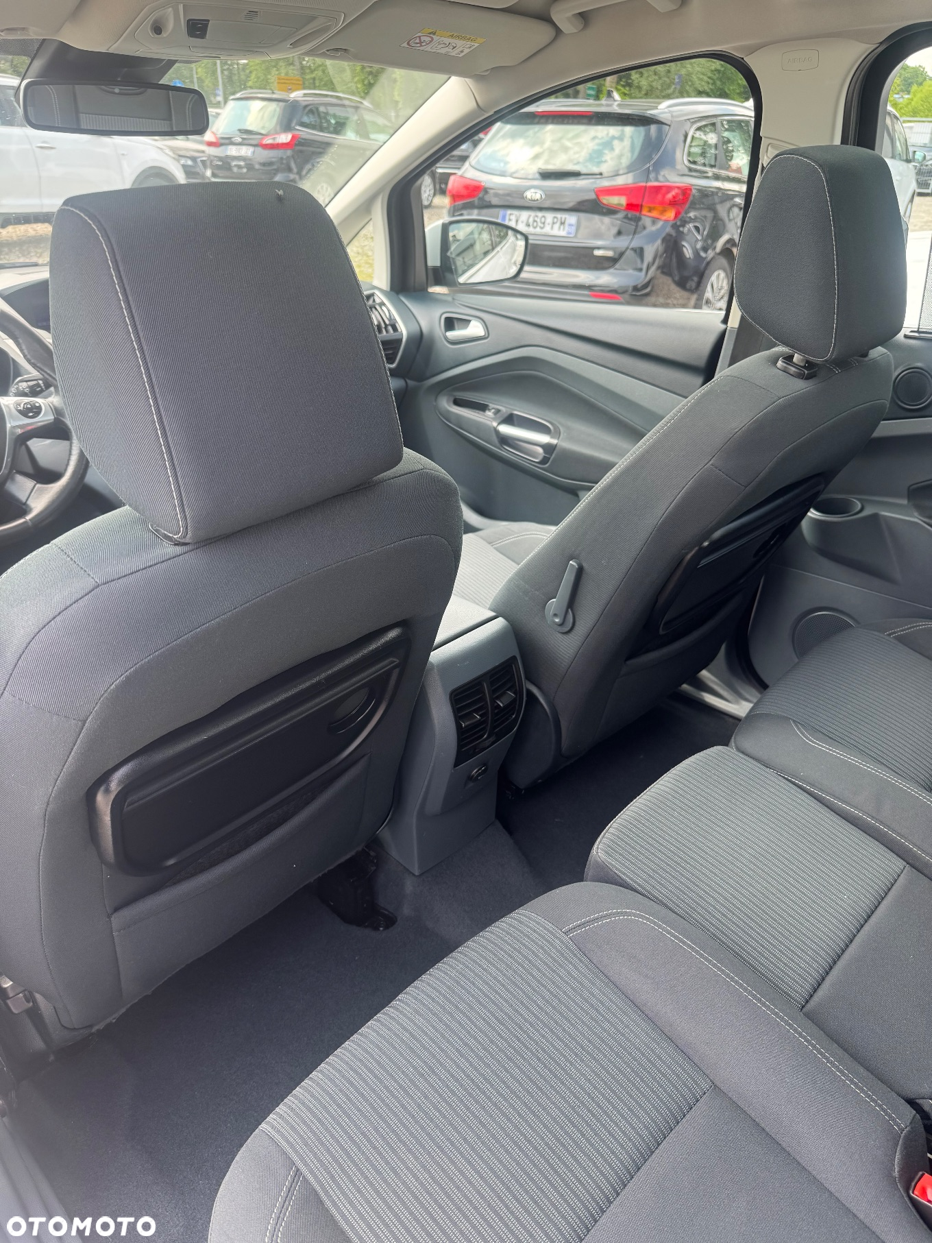 Ford Grand C-MAX 2.0 TDCi SYNC Edition - 19