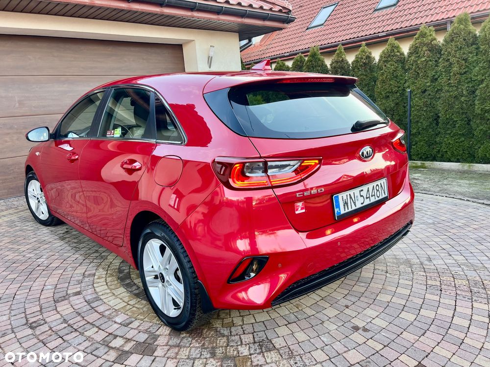 Kia Ceed 1.6 CRDi SCR M - 3