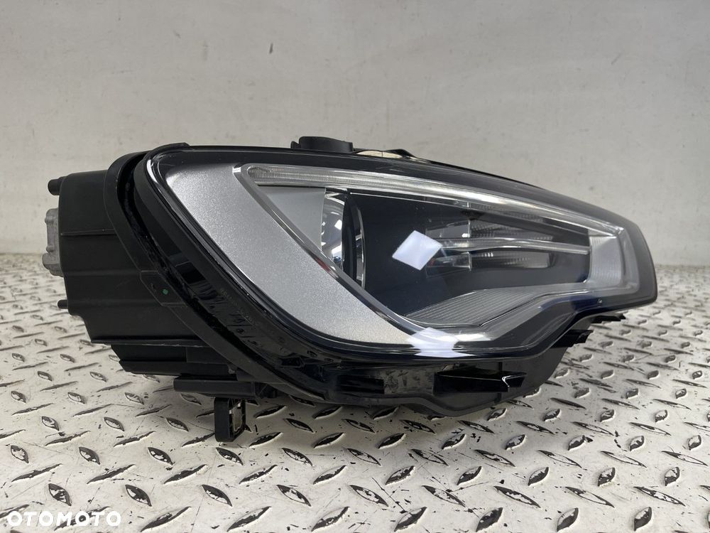 AUDI A3 8V 8V0 12-16 LAMPA PRAWA XENON NIESKRĘTNA PRZEDNIA PRZÓD EUROPA 8V0941006AF - 4