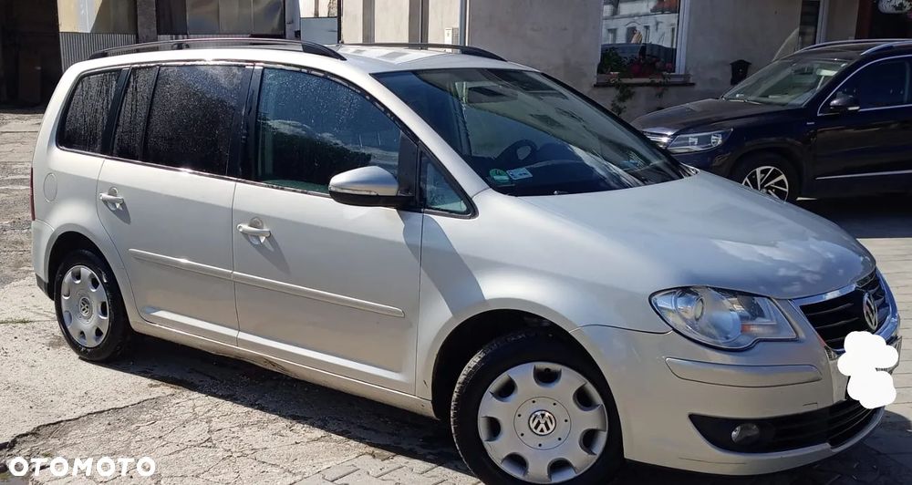 Volkswagen Touran 1.4 TSI Comfortline - 2