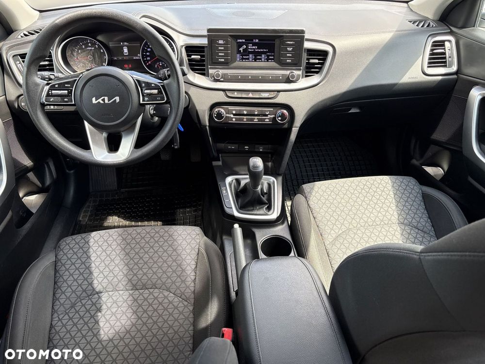 Kia Ceed - 19