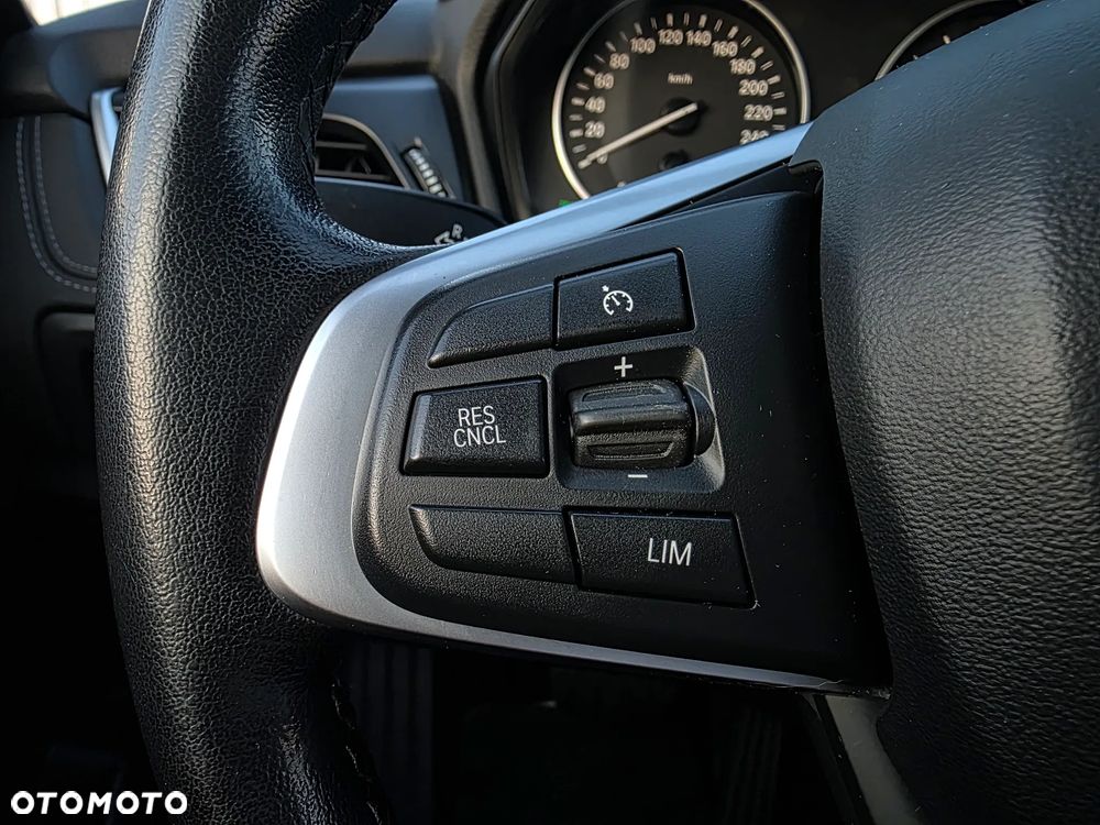 BMW Seria 2 218d Sport-Aut Luxury Line - 33