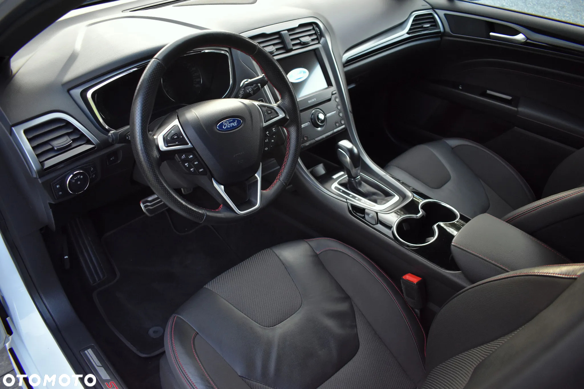 Ford Mondeo 2.0 TDCi Titanium PowerShift - 23