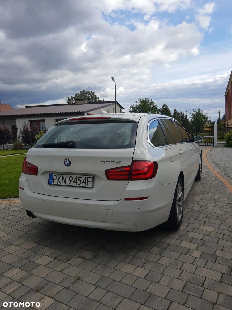 BMW Seria 5 520d - 9