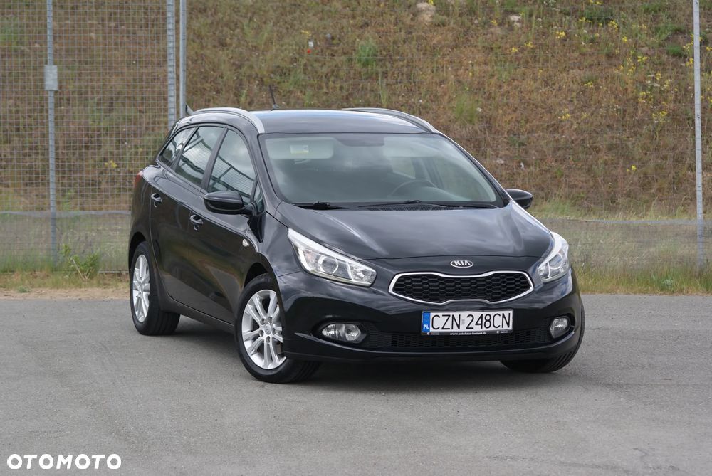 Kia Ceed - 14