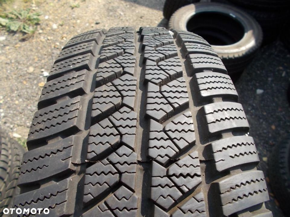 SEMPERIT Van Grip 205/65R16C 9,3mm 2017 - 1