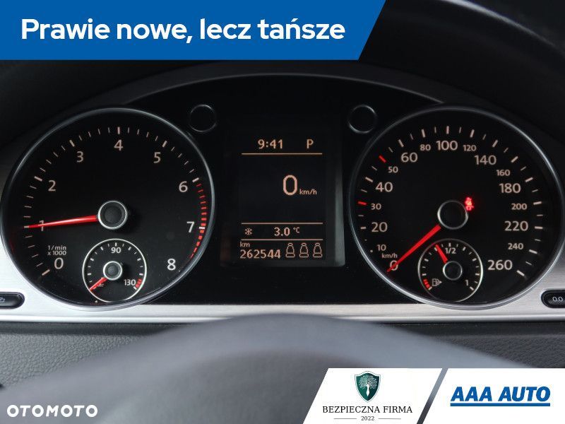 Volkswagen Passat - 12