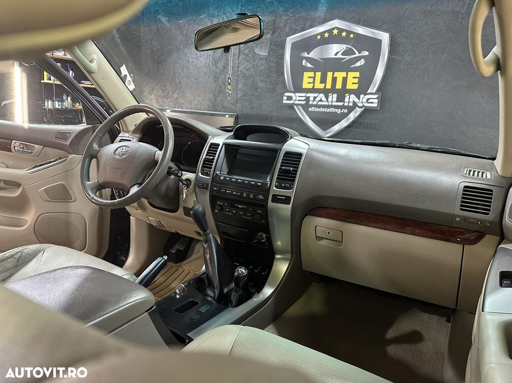 Toyota Land Cruiser 3.0 TD-4D VIP - 9