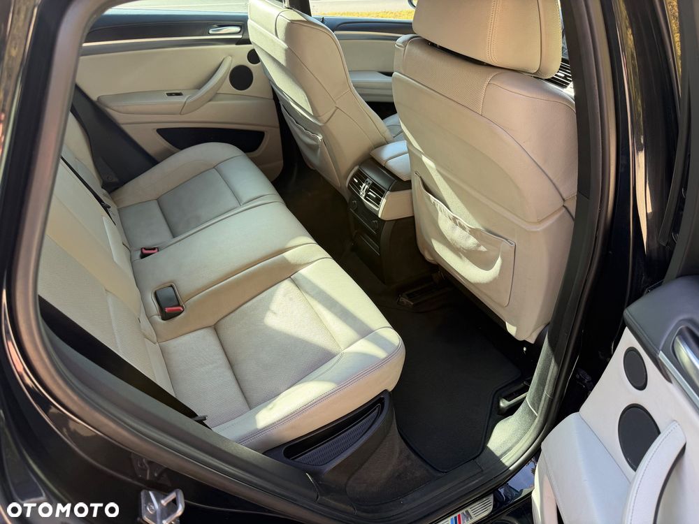 BMW X6M - 16
