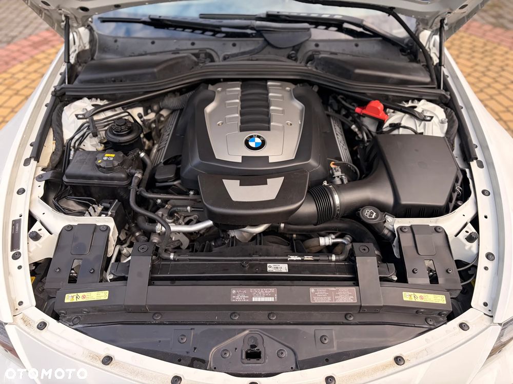 BMW Seria 6 650 i - 25
