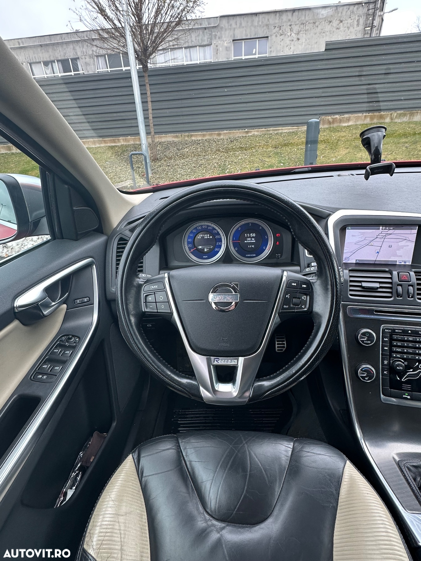 Volvo XC 60 D4 AWD Start-Stop Rdesign - 17