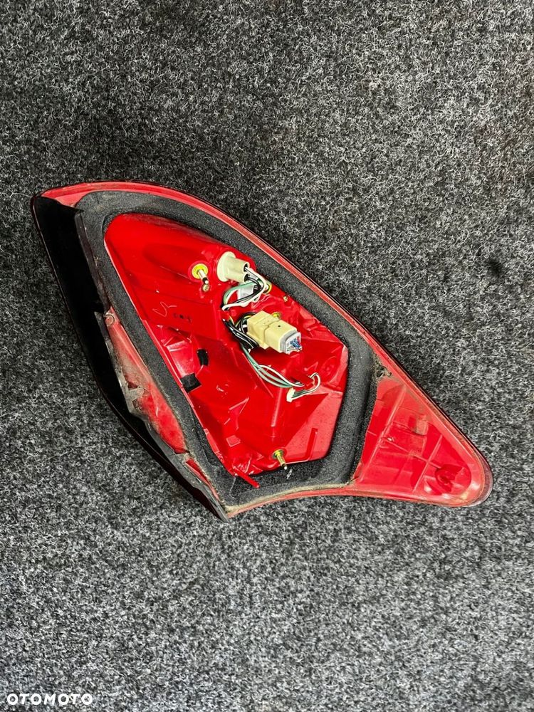 lampa prawy tył tylna toyota rav 4 III - 9