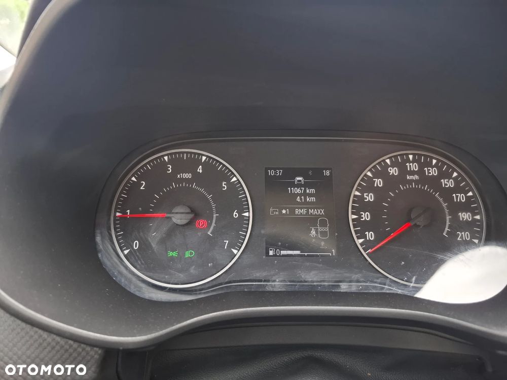 Dacia Sandero - 8