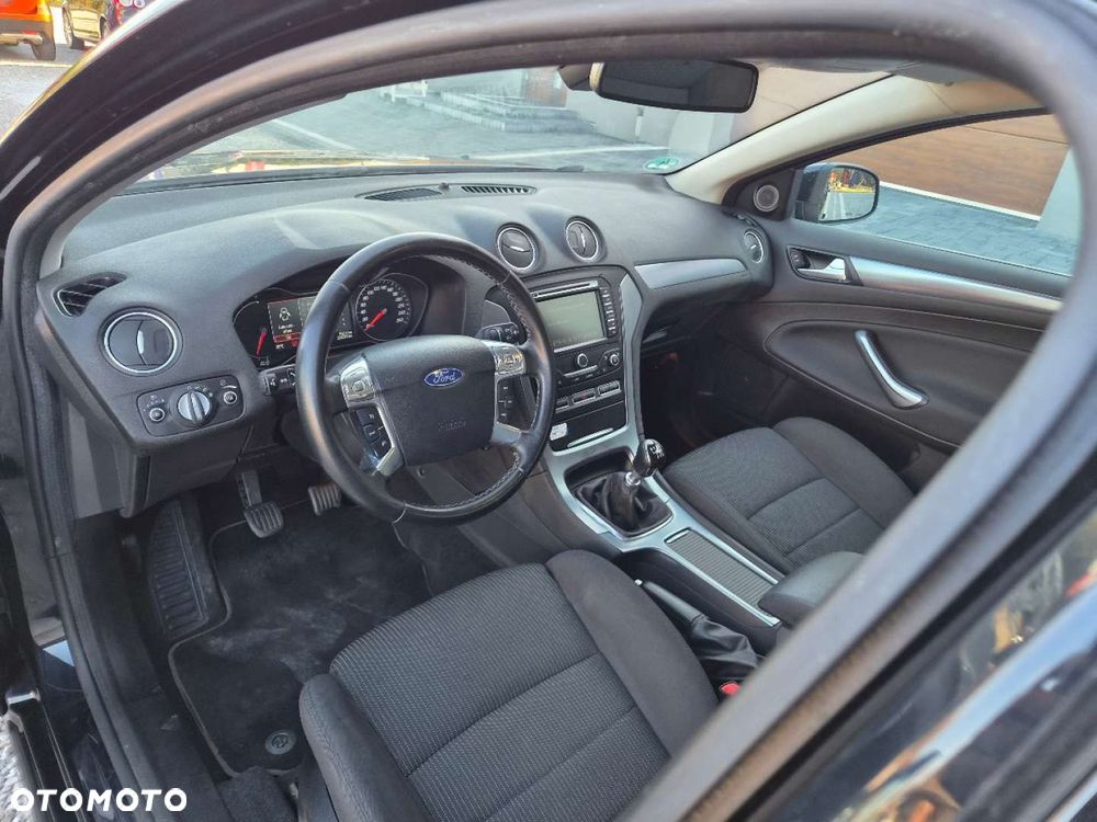 Ford Mondeo 2.0 TDCi Titanium - 15