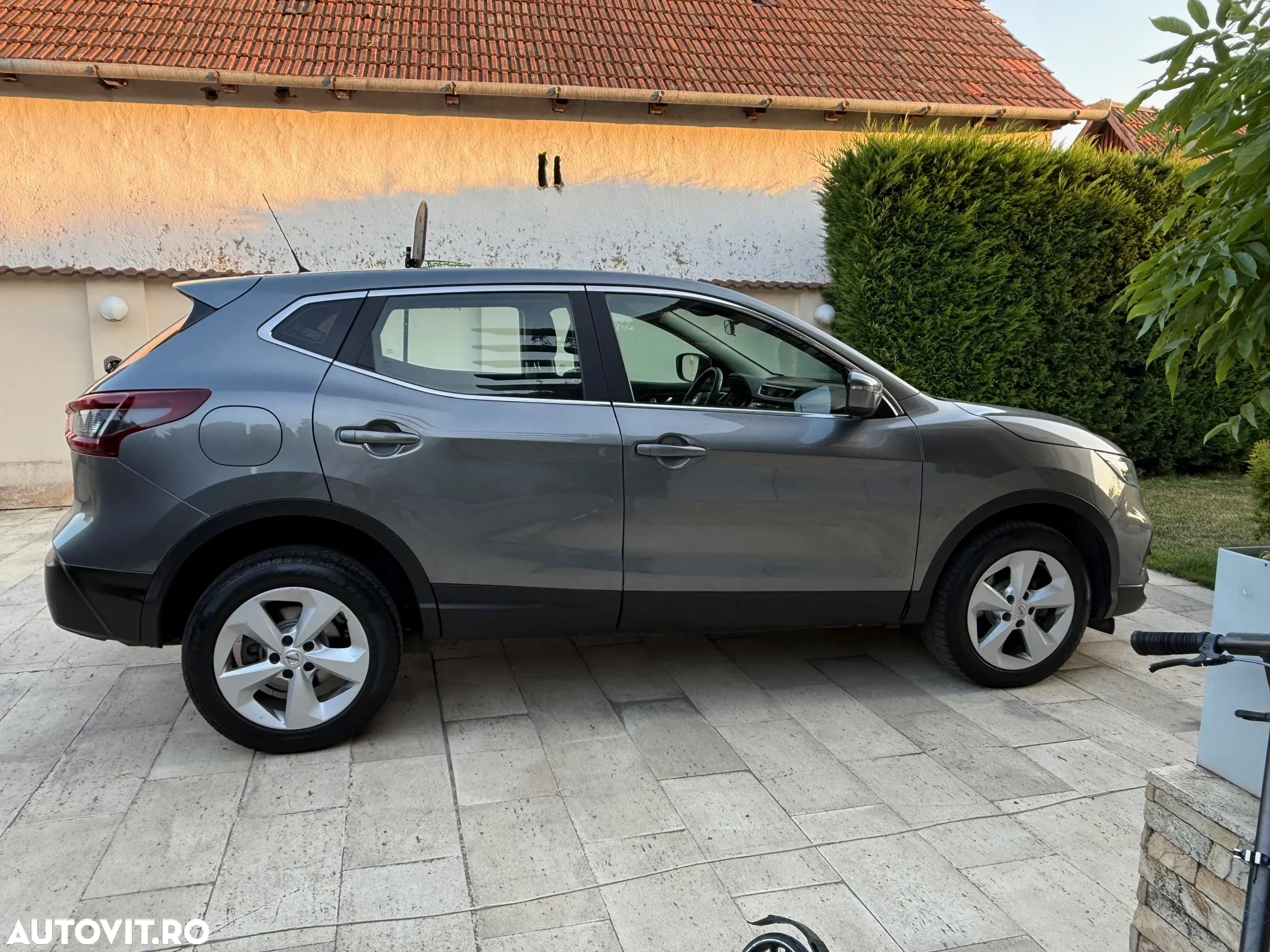 Nissan Qashqai 1.7D 150CP ALL MODE 4X4-I N-Connecta - 9