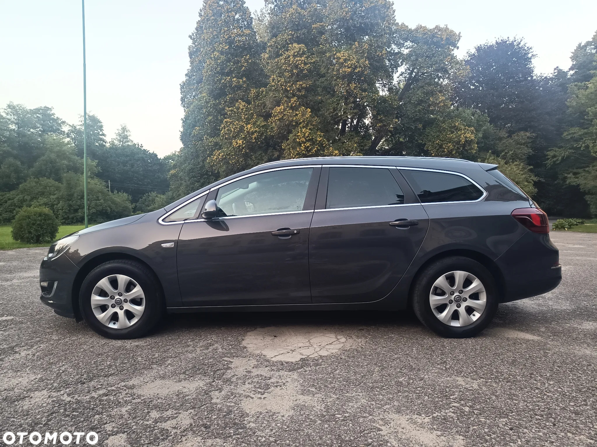 Opel Astra 1.6 CDTI DPF ecoFLEX Sports TourerStart/Stop Exklusiv - 4