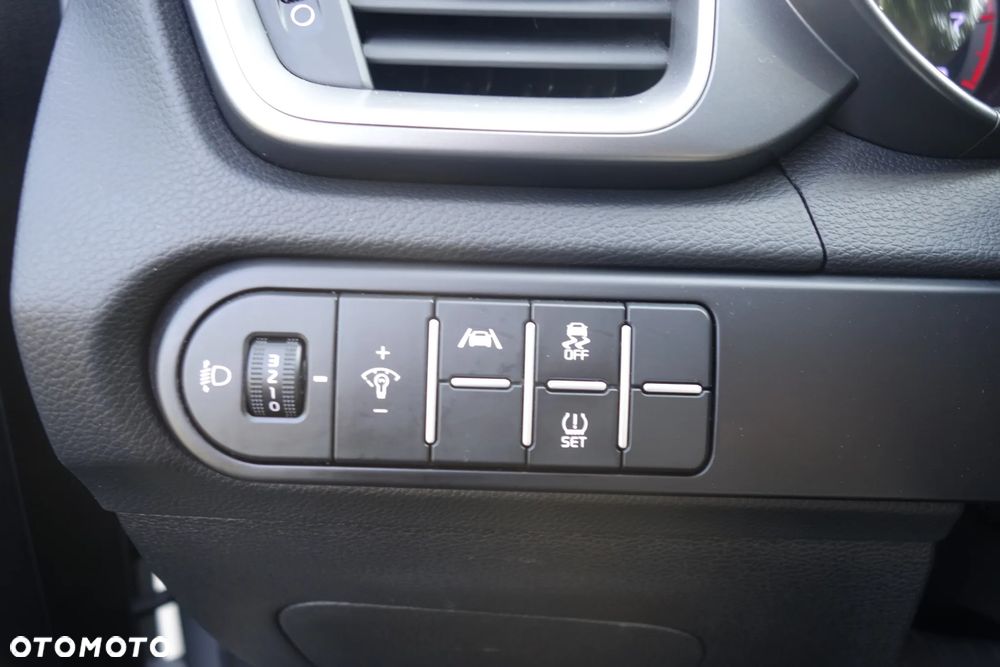 Kia Ceed 1.5 T-GDI M DCT - 16