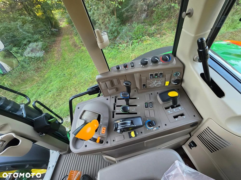 John Deere 6120M - 16