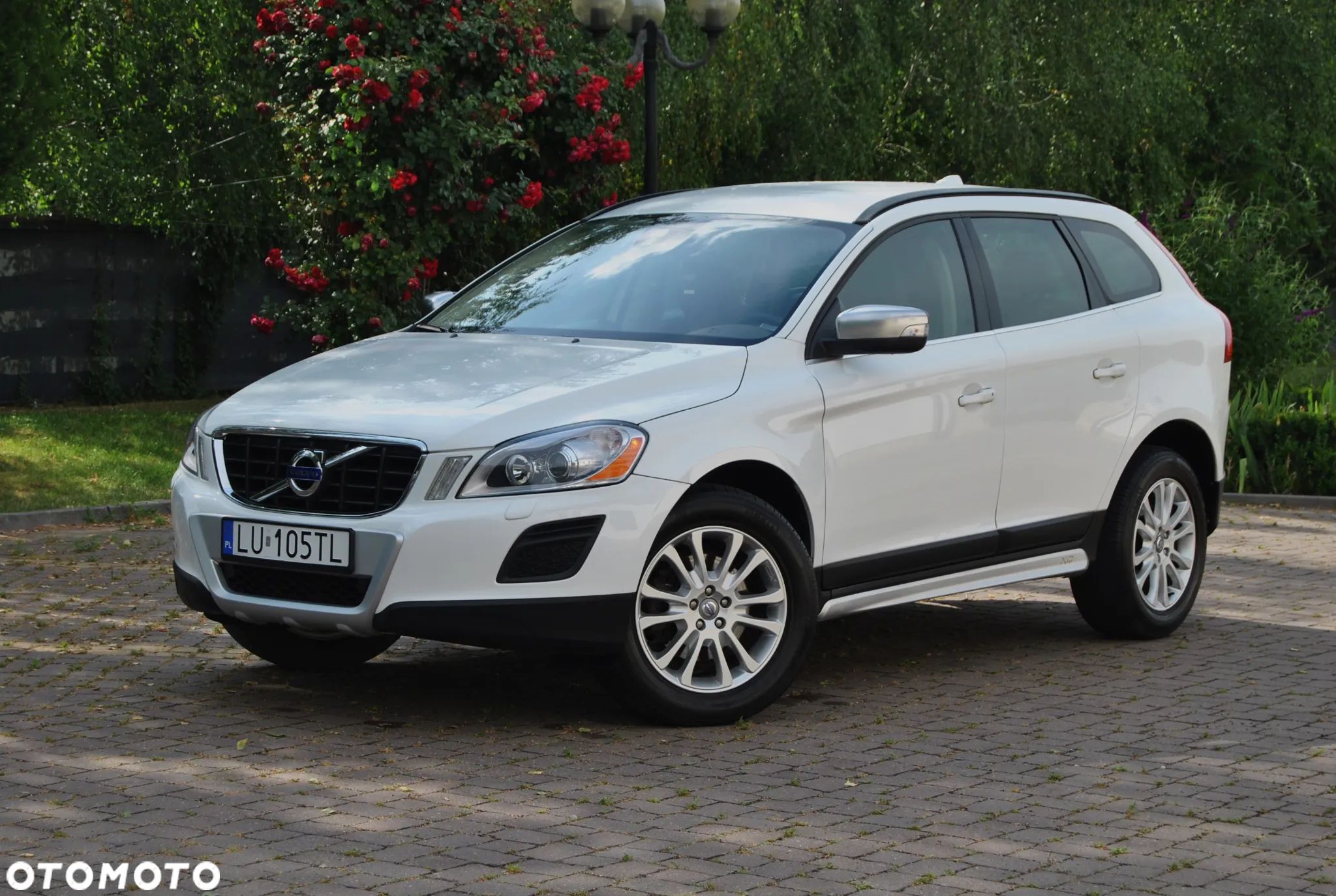 Volvo XC 60 D5 AWD Geartronic Momentum - 1