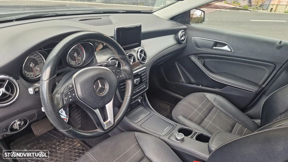 Mercedes-Benz GLA 220 CDI 4-Matic - 10