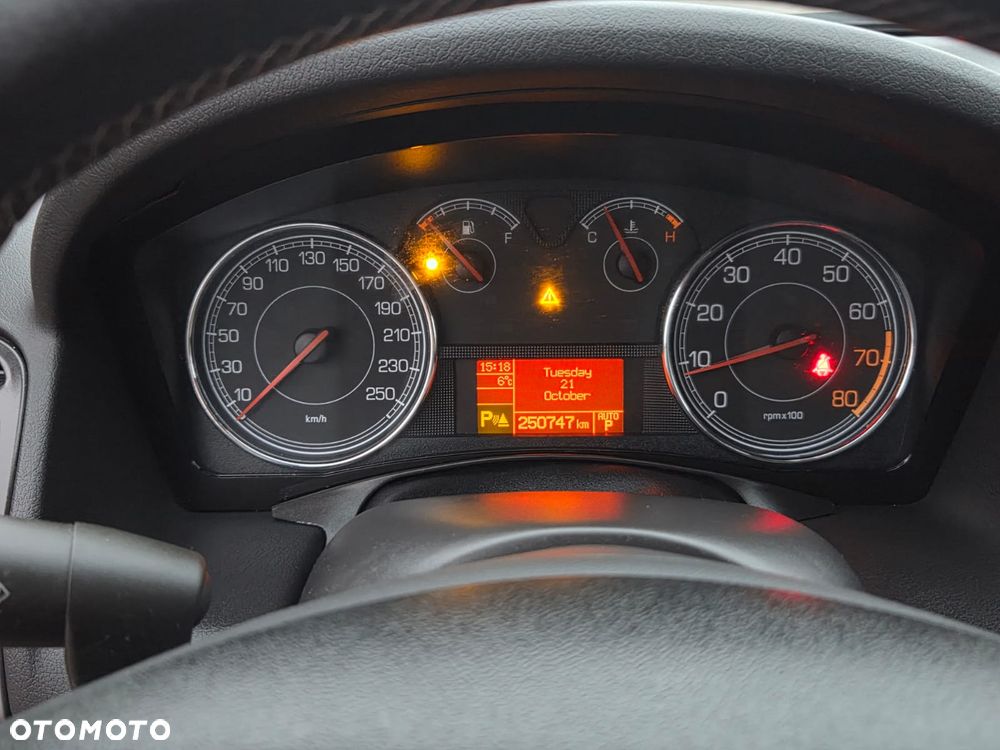 Fiat Croma 2.2 16V Automatik Dynamic - 9