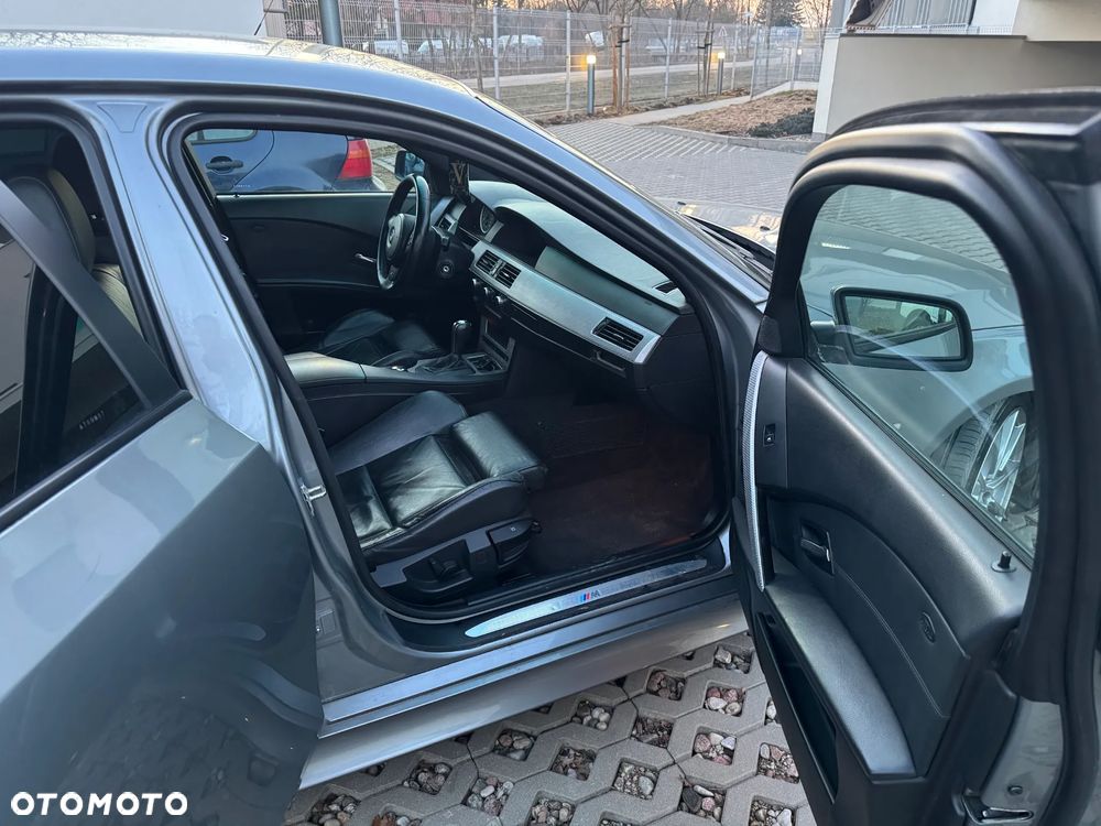 BMW Seria 5 - 25