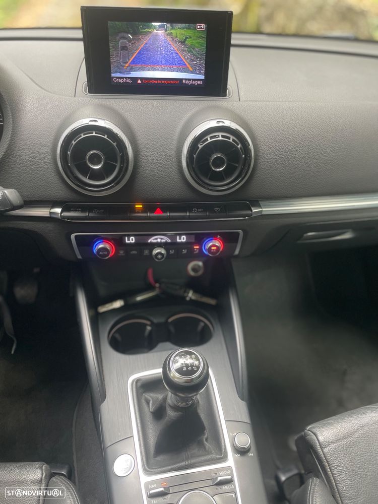 Audi A3 2.0 TDI S line Sport Pack - 24