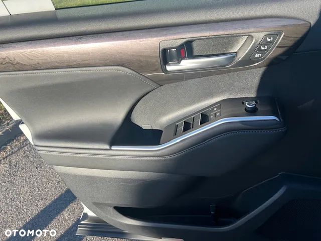 Toyota Highlander 2.5 Hybrid Executive Style - 14
