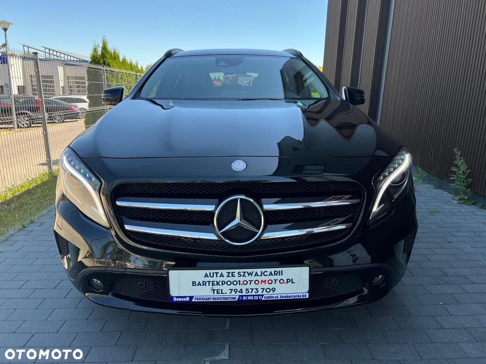 Mercedes-Benz GLA 200 d 4Matic 7G-DCT Urban - 8