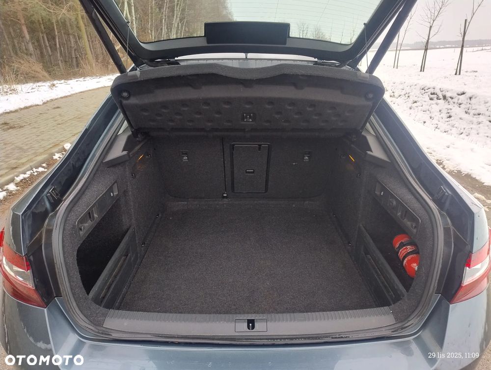 Skoda Superb 2.0 TDI Ambition - 8