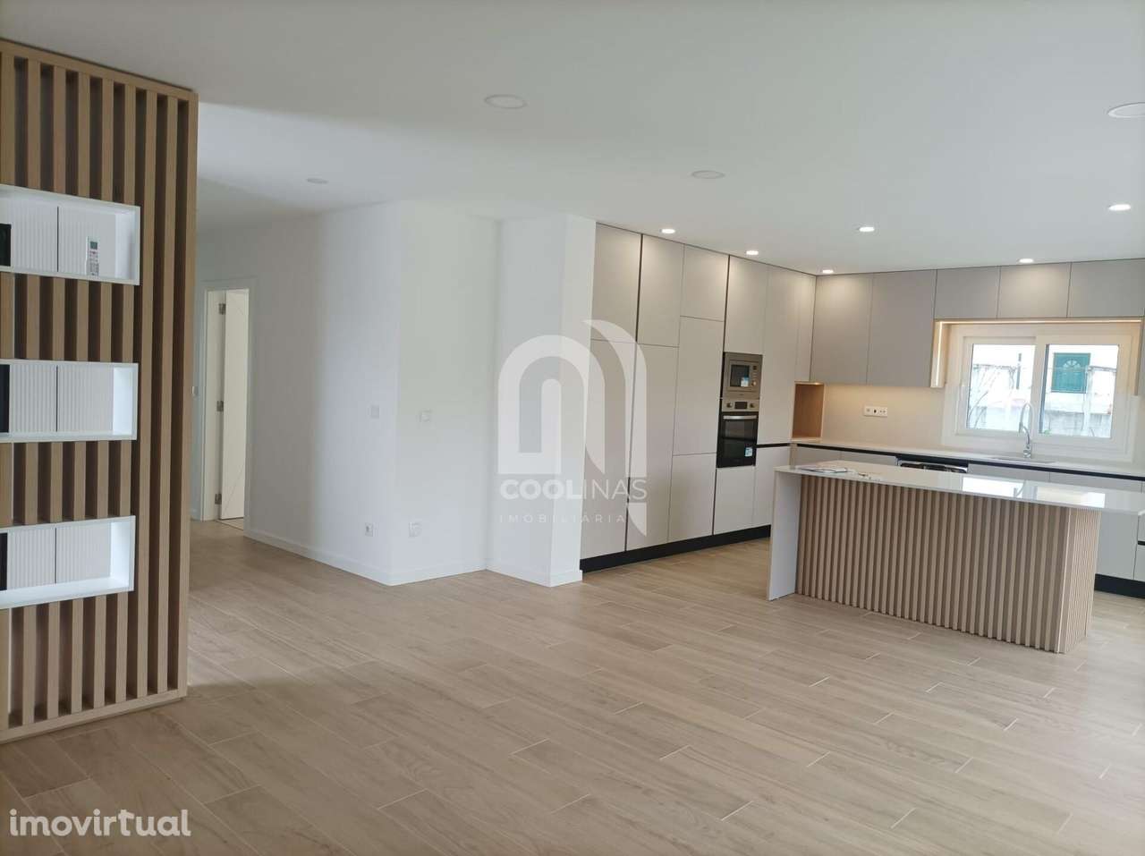 Moradia isolada de gaveto - Grande imagem: 2/48