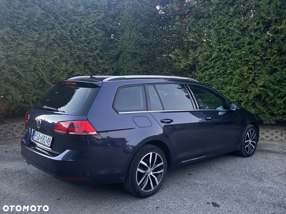 Volkswagen Golf - 6