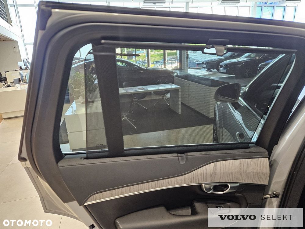Volvo XC 90 - 22