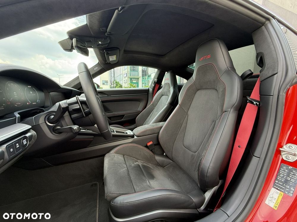 Porsche 911 - 26