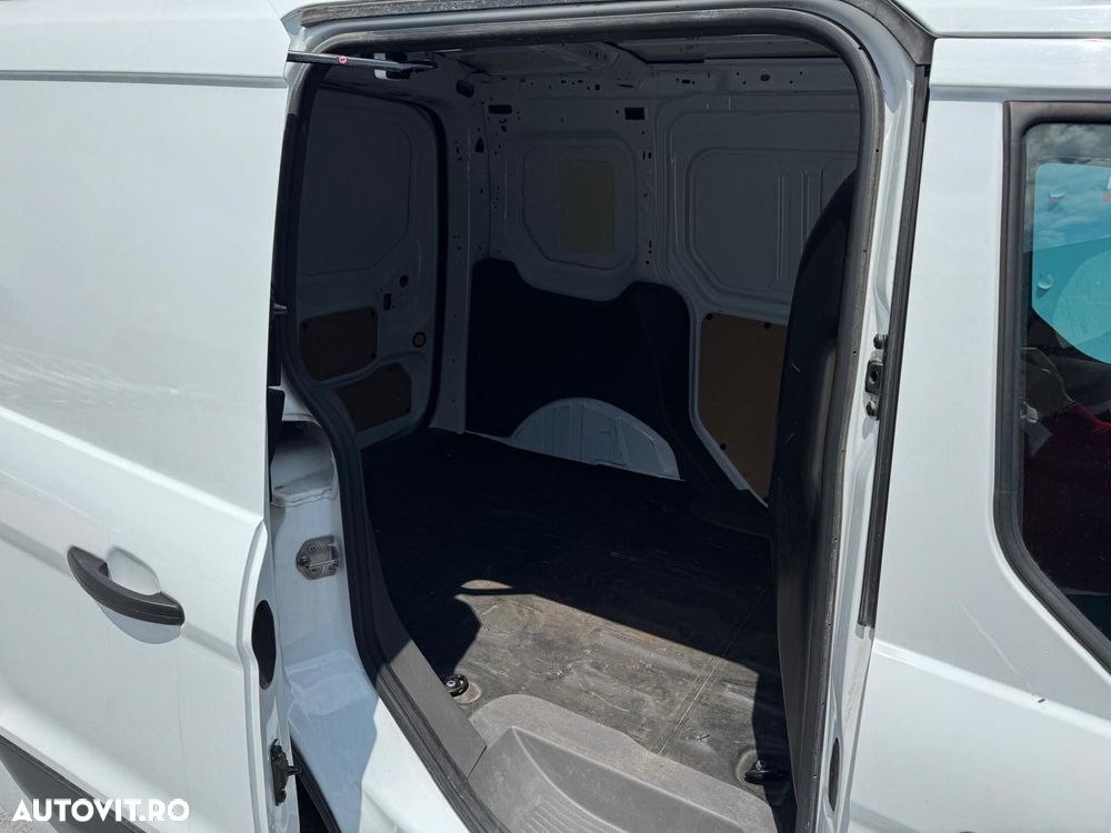 Ford Transit Connect - 11